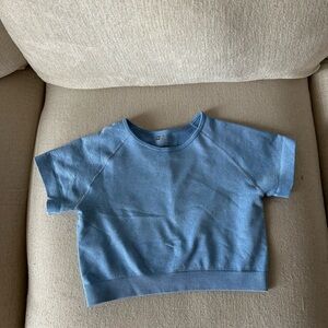 Women’s workout crop top